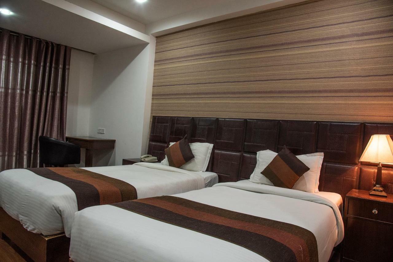 Hotel Patliputra Nirvana Patna  Exteriör bild